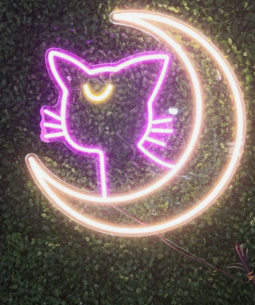 Неоновые светильники в детскую